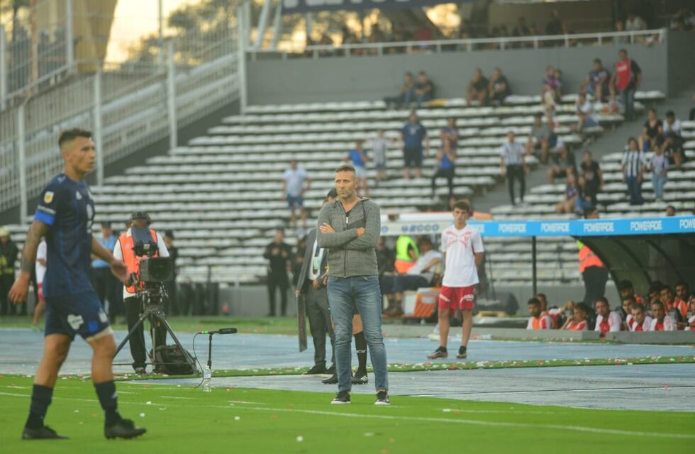 Walter Ribonetto, DT de Talleres: “Lo más importante es que no se perdió e hicimos todo para ganarlo”