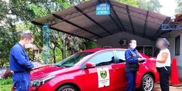 Hallan en Bolivia un automóvil sustraído en Puerto Iguazú.