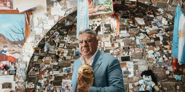 En la Difunta Correa. El 26 de diciembre, Claudio Tapia le ofrendó la Copa, y además, fue declarado Ciudadano Ilustre de San Juan. (@tapiachiqui)