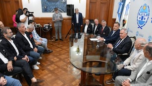 El gobernador Jaldo resaltó el vínculo histórico y la contribución social del club Cissou Boy de Montpellier.