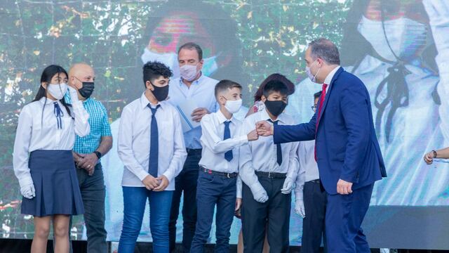 Stevanato anunció que se contruirá una nueva escuela en el departamento para aportar a la comunidad.