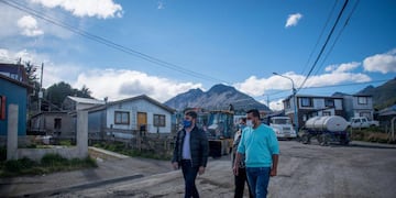 Vuoto recorrió los avances en las obras de asfalto del Barrio La Cantera