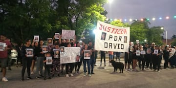 Familiares y amigos piden justicia por David Molina.