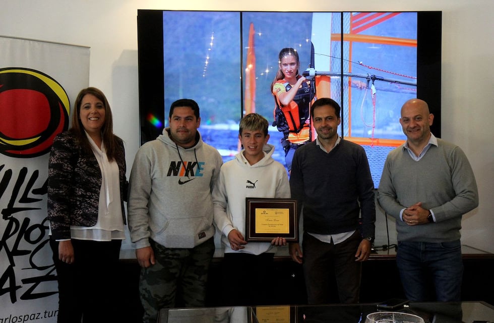 Reconocimiento para deportistas y artistas carlospacenses