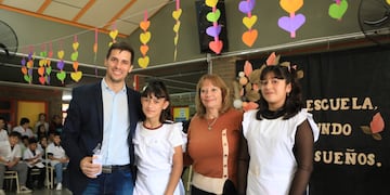 Viotti en la celebración por los 40 años de la Escuela "Juan Domingo Perón"