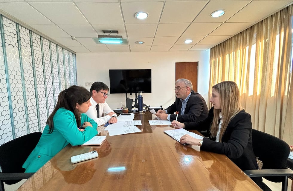 Alcides Calvo se reunió con el Ministro de Educación