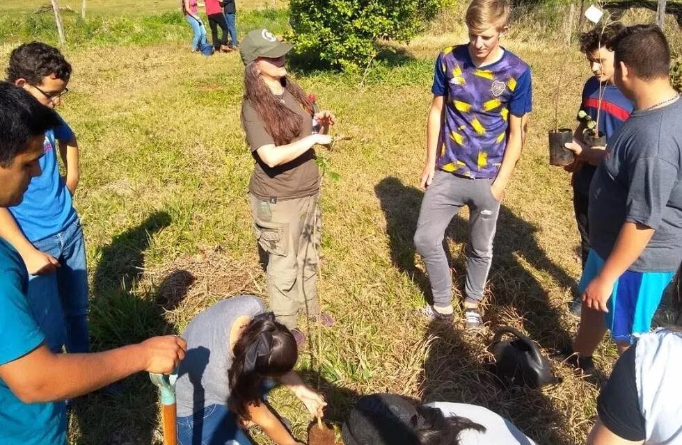 Realizaron charlas de educación ambiental en escuelas de San Antonio