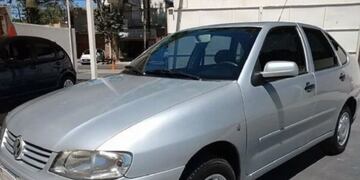 El Alcázar: vendió su automóvil y le pagaron con cheques sin fondos.
