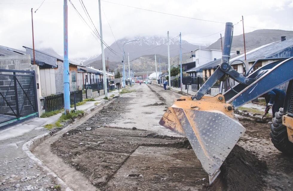 Ushuaia: construyen cordones cuneta y desagües pluviales en el barrio de Gendarmería