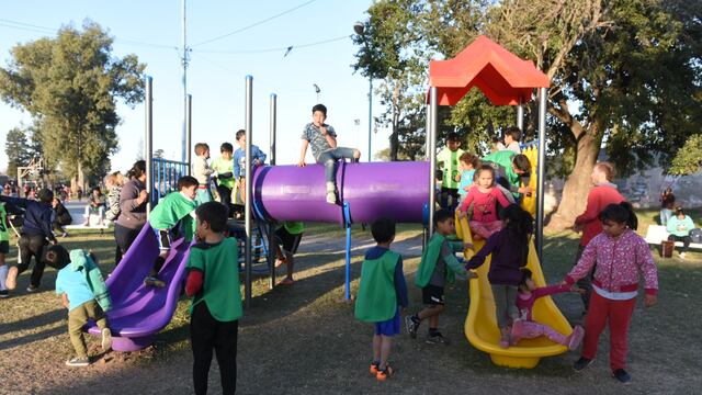 Nuevos juegos en la plaza del Barranquitas