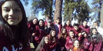 Fotos de estudiantes del último año que recordaron a la docente.