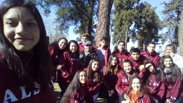 Fotos de estudiantes del último año que recordaron a la docente.