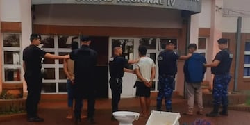 res detenidos en Puerto Rico y varios objetos robados recuperados.