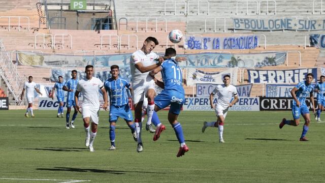 Godoy Cruz vs. Estudiantes LP juegan por  2ª fecha de la Copa de la Liga Profesional en el estadio Malvinas Argentinas.