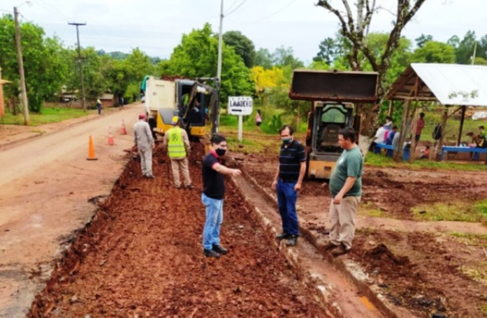 Continúa las obras de asfaltado en la ciudad de Eldorado