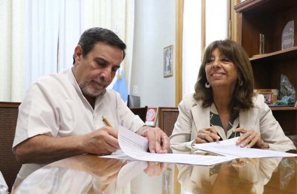 Convenio entre Salud y Educación: incorporarán un tráiler para el llenado de fichas médicas