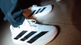 Adidas cuenta con precios impensados en su oulet premium.