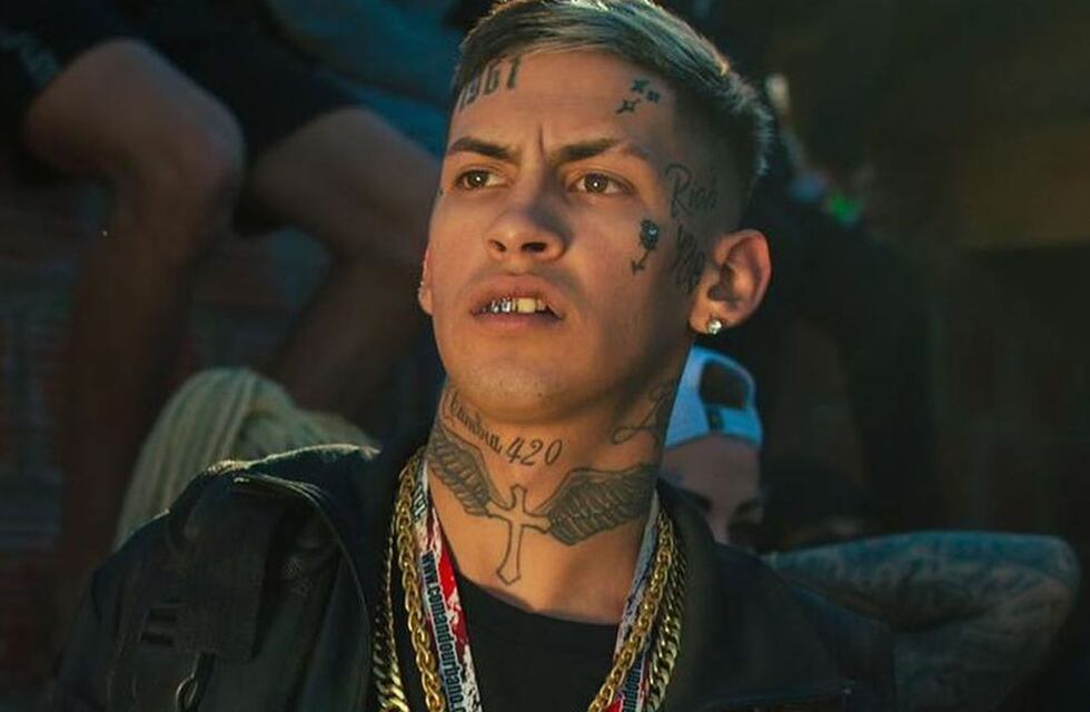 Polémica por el video donde se ve a L-Gante conducir luego de tomar alcohol en Pinamar