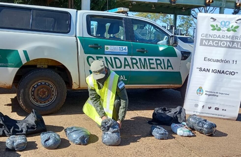Transportaba marihuana en un bolso y terminó detenido