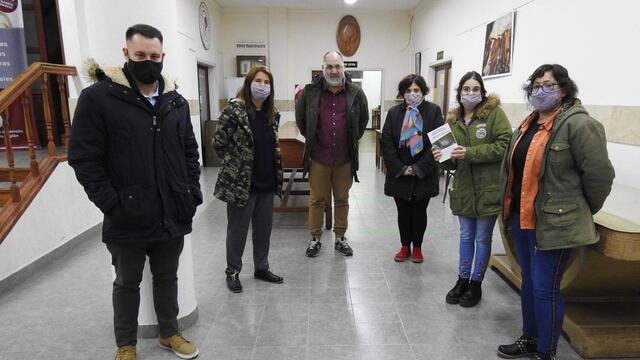 Dirigentes radicales se reunieron con autoridades de la Biblioteca Alberdi