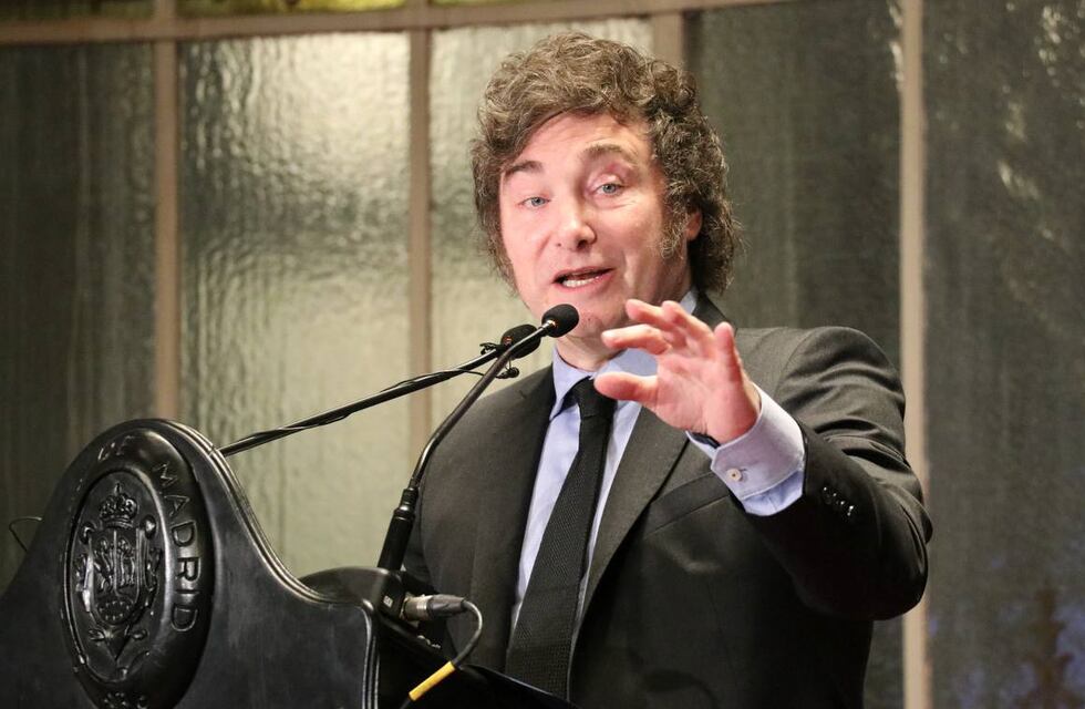 Los libertarios miran a Carlos Paz y Avilés fue invitado a una reunión de la que participará Javier Milei