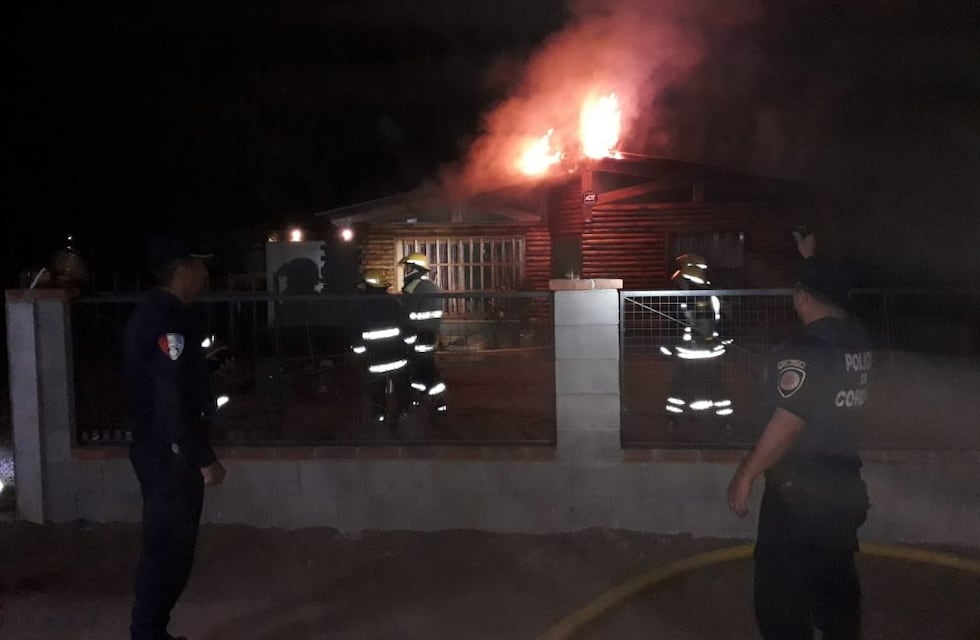 Comuna de San Roque: se prendió fuego una cabaña y se vivieron momentos de tensión