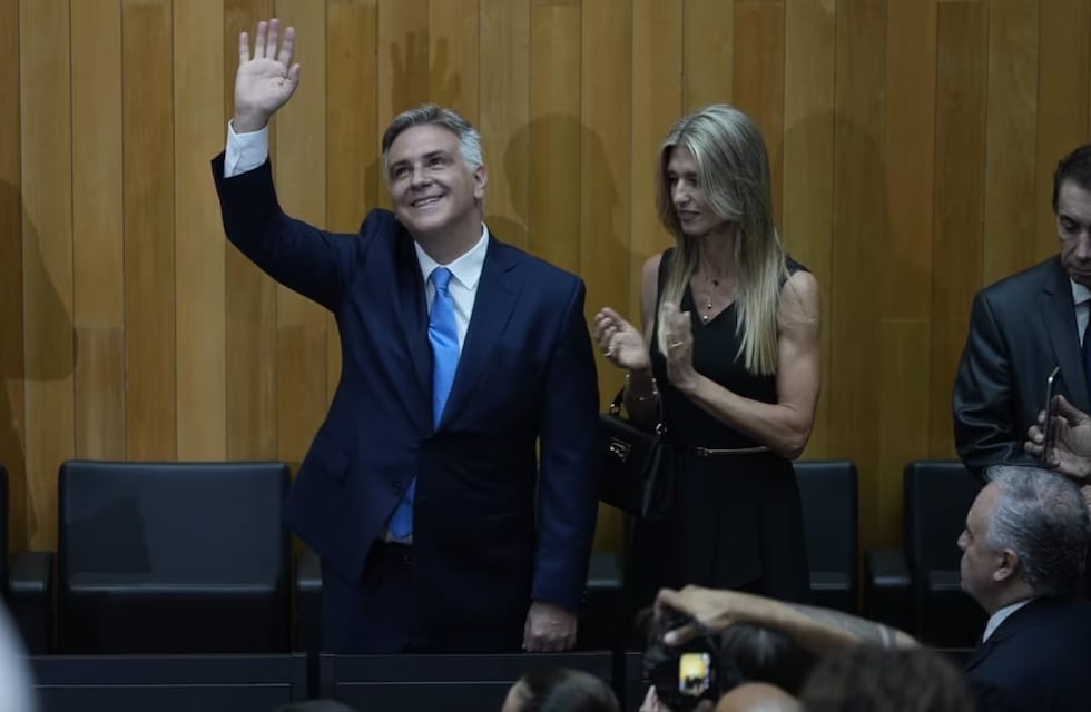 El gobernador de Córdoba, Martín Llaryora, inició el trámite para el divorcio