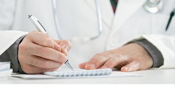 La extraña receta de un médico a una niña de ocho años.