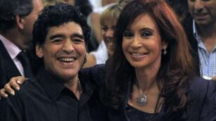 Archivo. Cristina recordó al astro del fútbol argentino, a tres años de su fallecimiento (La Voz/Archivo).