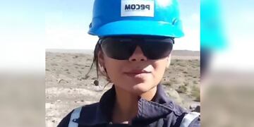 La neuquina Meribet López que se hizo viral por mostrar su trabajo en el industria petrolera.
