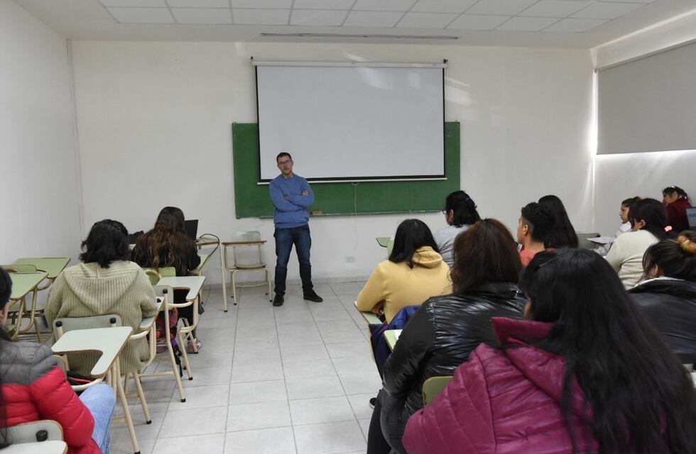 Comenzó el curso de “Operación de Logística” de Santa Fe Capacita