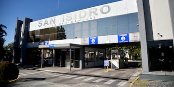 Ingreso de la Villa Residencial San Isidro de Villa Allende, Córdoba, donde registraron la brutal golpiza a un perro.