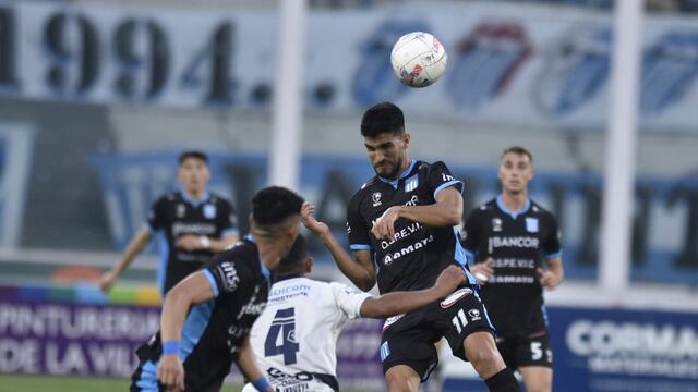 "El gol fue mío", aclaró Leandro Fernández, en el 2-1 de Racing sobre Antoniana (Ramiro Pereyra / La Voz).
