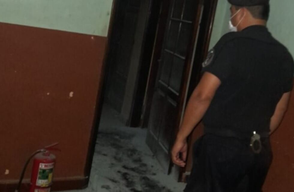 Capioví: sofocan principio de incendio