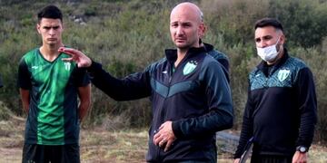 Sebastián Pena, técnico de Estudaintes.
