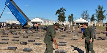 Gendarmería incautó en Corrientes más de 9 toneladas de marihuana que provenía de Misiones.