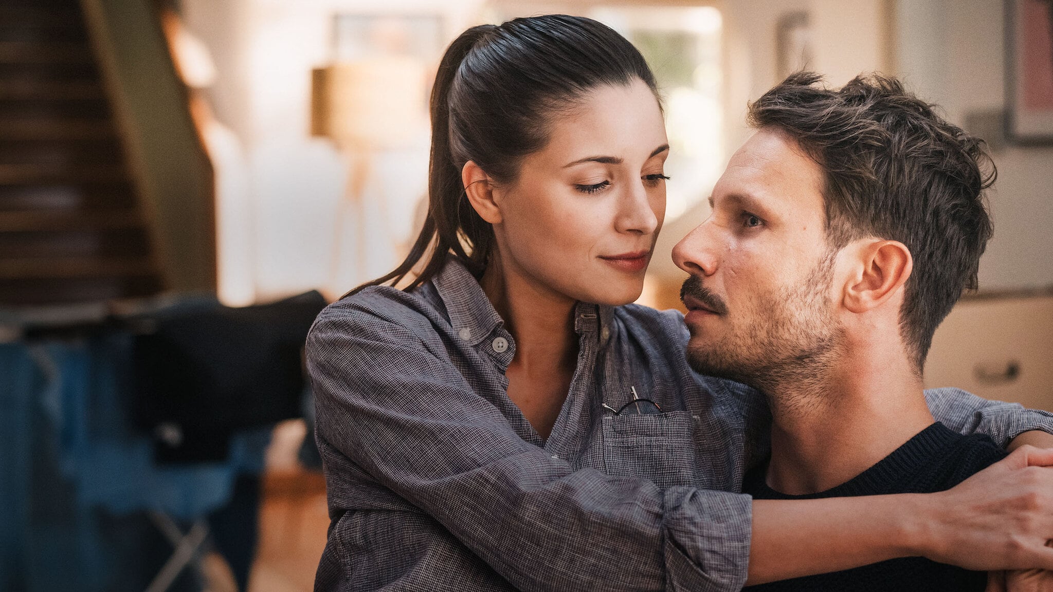 La película de Netflix recomendada se llama Amor al cuadrado.