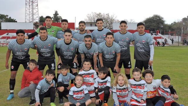 Universitario logró clasificar al Regional Amateur en LCF. (Facebook Universitario).