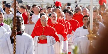 El papa nombró 21 cardenales, 2 españoles, 3 argentinos, un colombiano y un venezolano (AP).