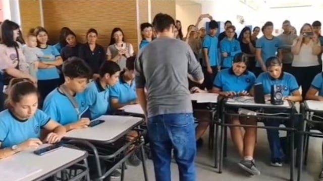 Alumnos de Córdoba armaron una orquesta con aplicaciones de celular y el resultado fue furor en redes.