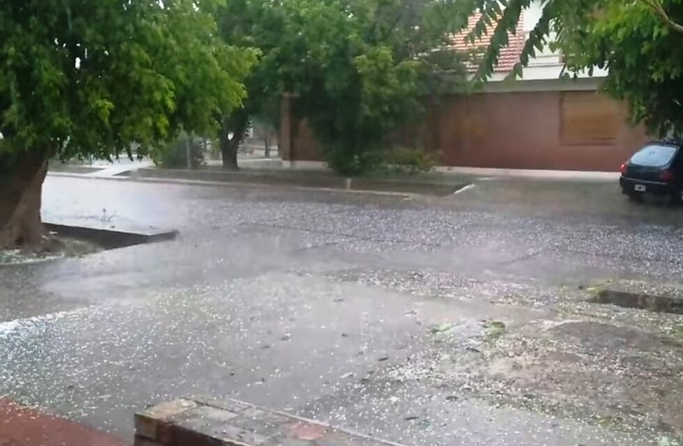 Fuerte tormenta de lluvia y granizo afectó a San Rafael