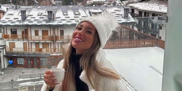 Agustina Gandolfo disfruta de la nieve en una pequeña localidad italiana.