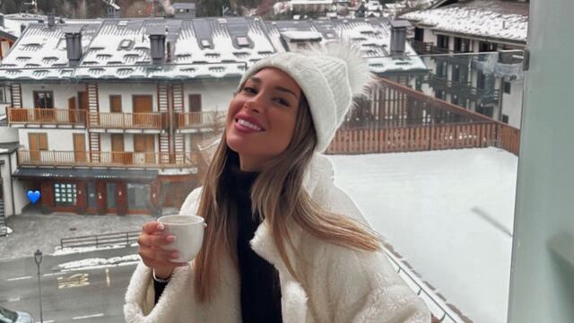 Agustina Gandolfo disfruta el invierno en un secreto destino junto a Lautaro martínez y su hija Nina.