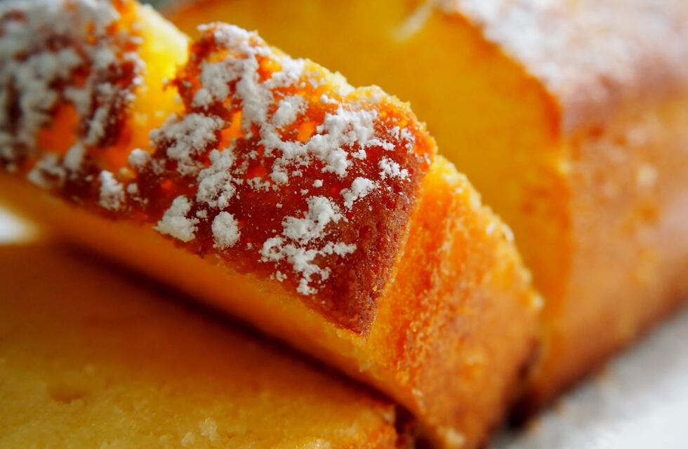 Para una merienda saludable en casa: cómo preparar budín vegano de zanahoria y naranja