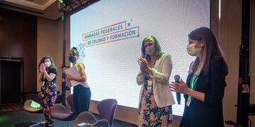 El sello de calidad del Programa Igualar reveló que las mujeres tienen un salario 22% más bajo que los hombres en Iguazú.