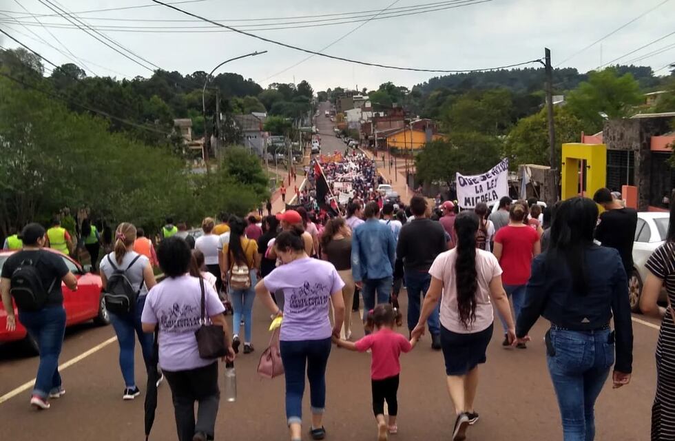 Marcha y pedido de justicia para Adriana, la adolescente asesinada en San Pedro