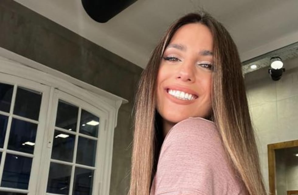 De top y minifalda, Cinthia Fernández apostó por un look de tenista y se robó todas las miradas en Instagram