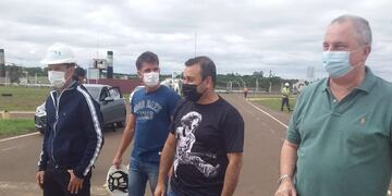 Los funcionarios recorren el Puerto