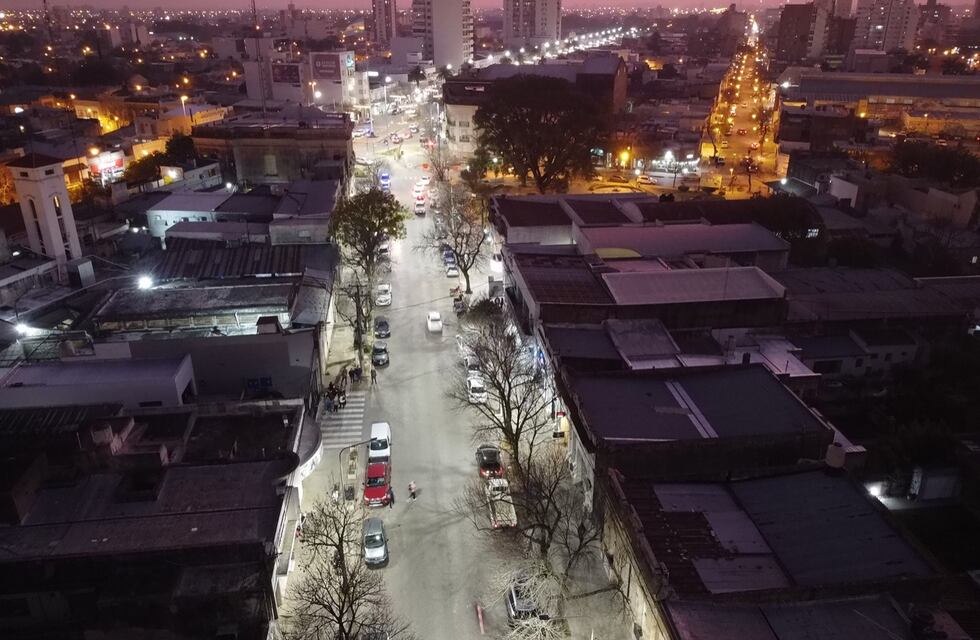 Se puso en funcionamiento nueva iluminación de avenida Mitre