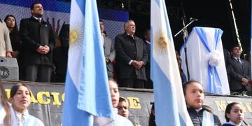 El gobernador Osvaldo Jaldo encabezó el acto conmemorativo por el 459° aniversario de la fundación de San Miguel de Tucumán.